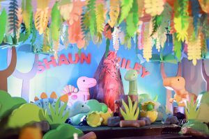 Shaun Riley’s Dino-rrific Theme Party – 1st Birthday