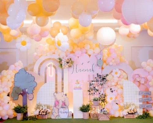 Hannah’s Winnie the Pooh Party Adventure – 1st Birthday