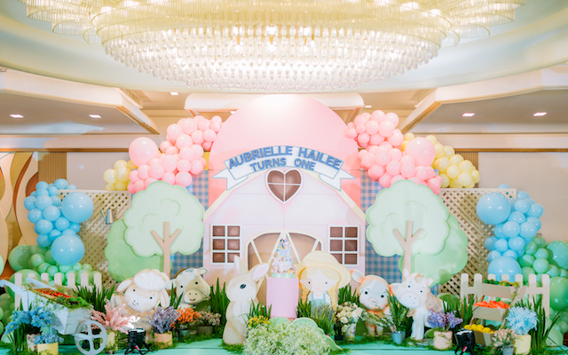 Aubrielle Hailee’s Sweet Barnyard Themed Party – 1st Birthday