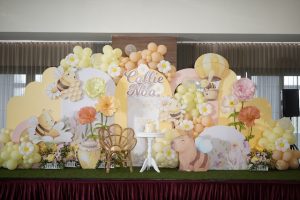 Callie Noa’s Sweet as Honey First Bee-Day Celebration